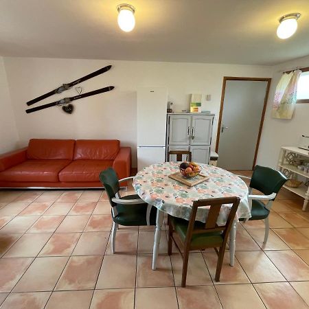 Apartament Le Quebec Arrigny Zewnętrze zdjęcie